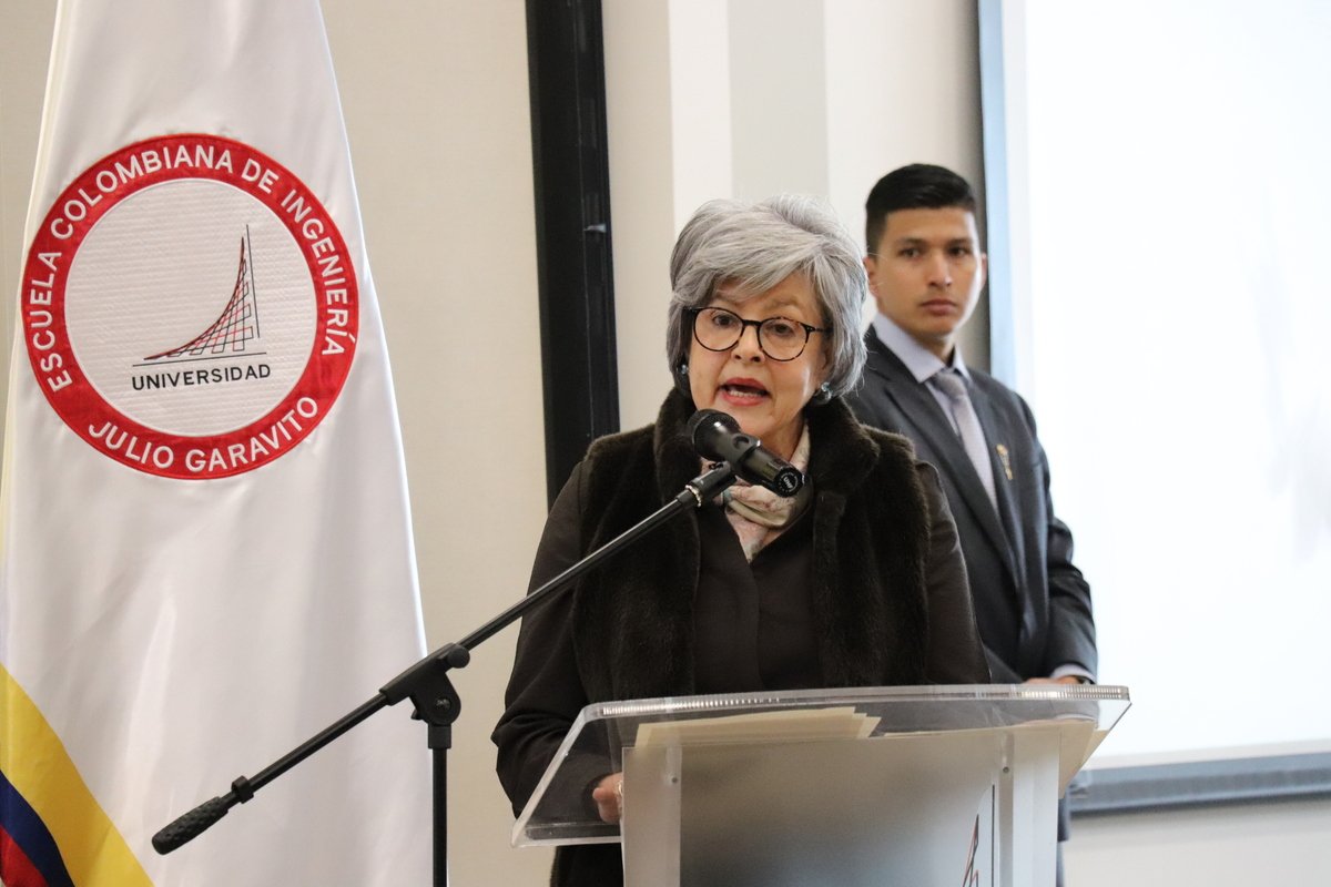 cátedra luis carlos sarmiento angulo