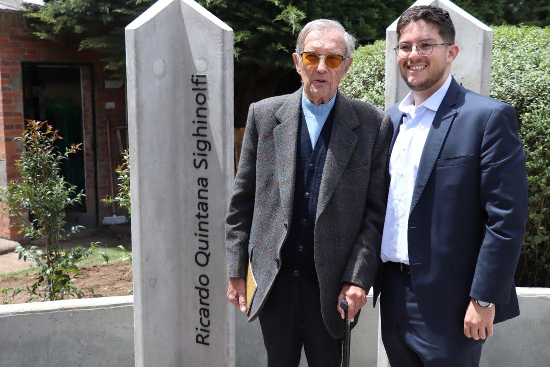 ENTREGA PLAZOLETA DE FUNDADORES - UNIVERSIDAD ESCUELA COLOMBIANA DE INGENIERÍA JULIO GARAVITO