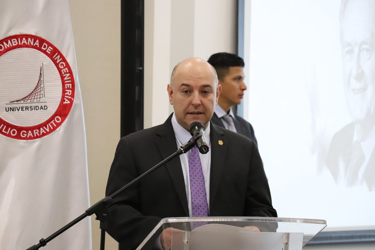 cátedra luis carlos sarmiento angulo