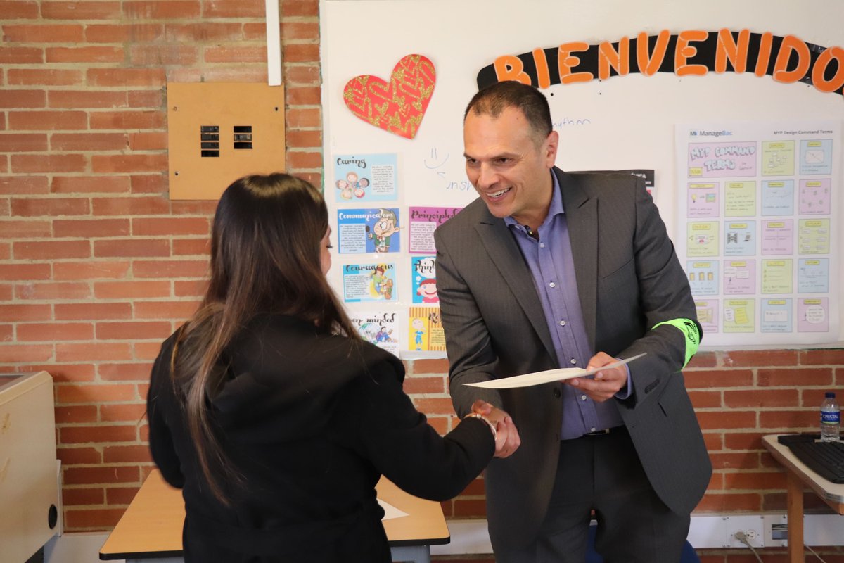 El uso responsable y ético de la IA: una conversación necesaria entre academia, colegio y familia