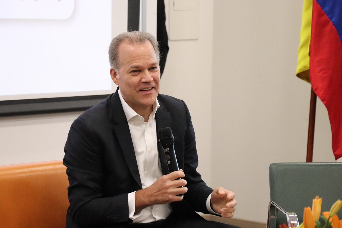 cátedra luis carlos sarmiento angulo