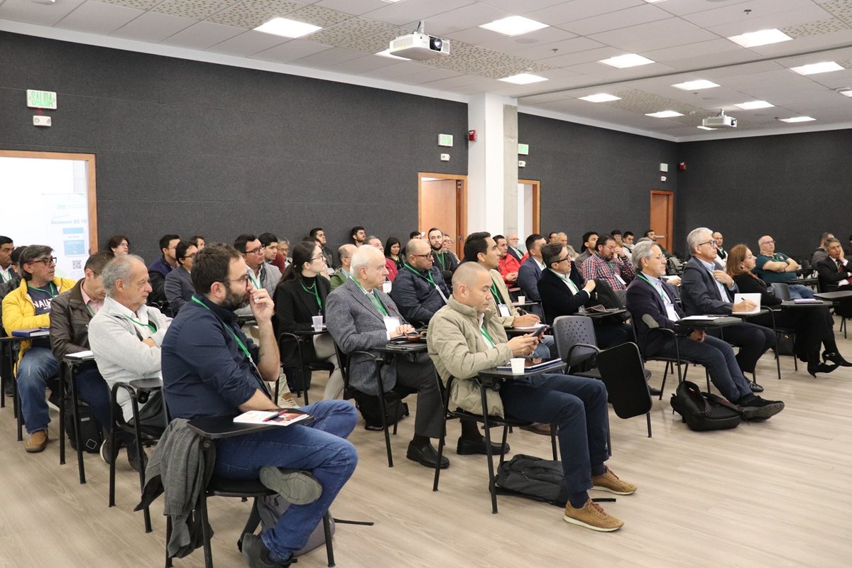 Lanzamiento Norma AIS 100-24