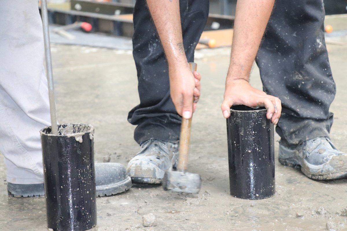 Semillero de Estructuras, Materiales y Construcción - Julio Garavito