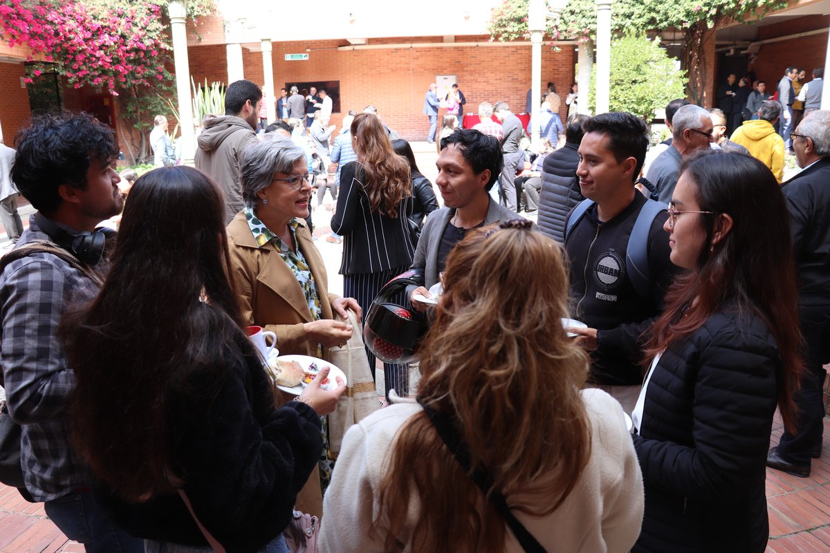 Bienvenida profesores 2025-1