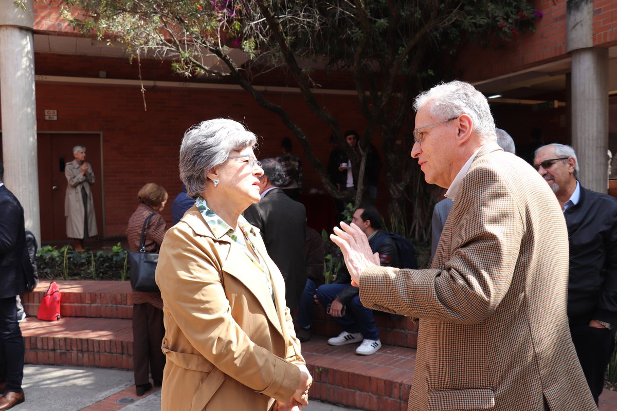 Bienvenida profesores 2025-1