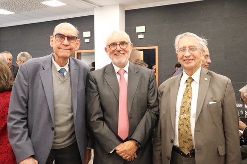 HOMENAJE A FUNDADORES
