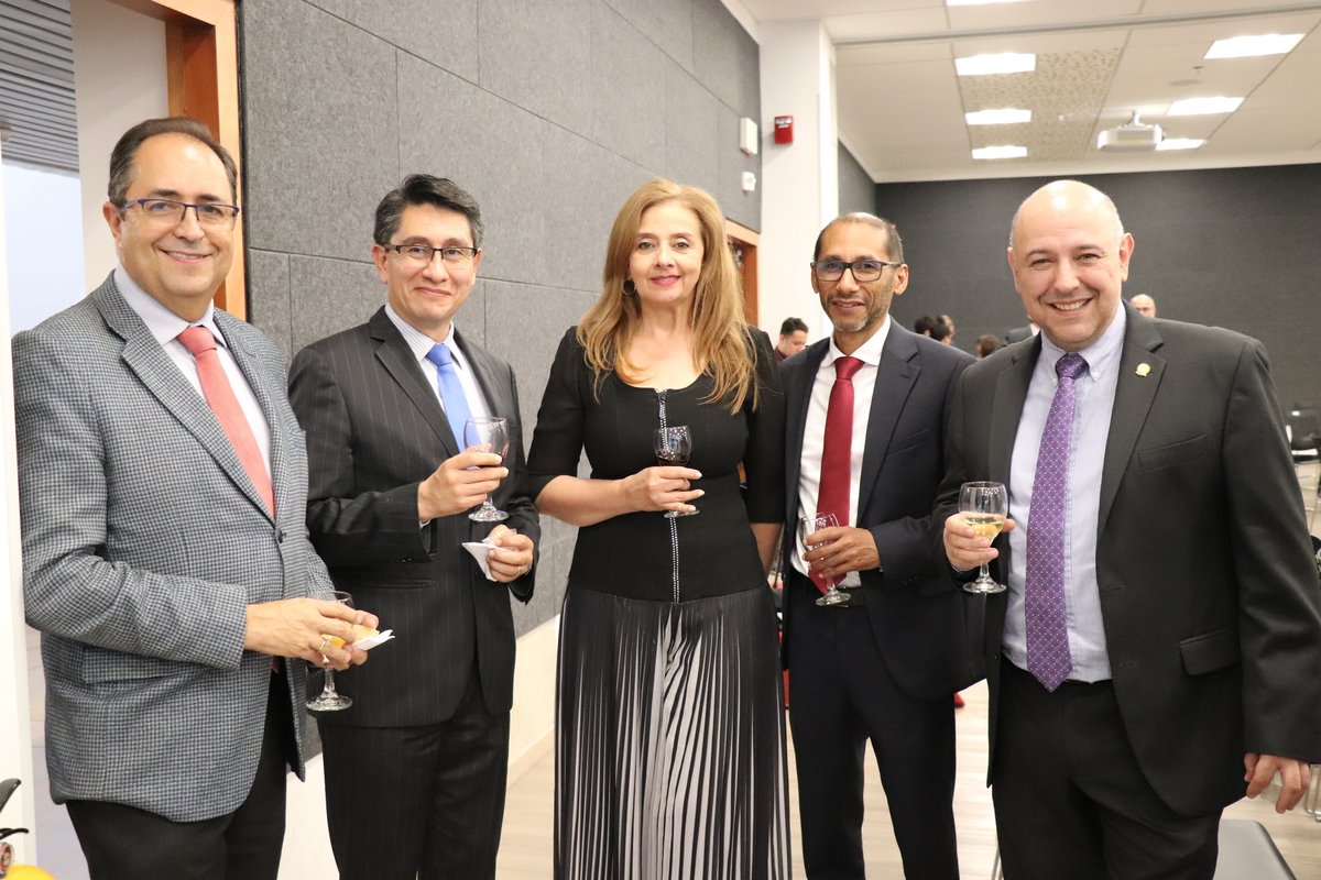 HOMENAJE A FUNDADORES