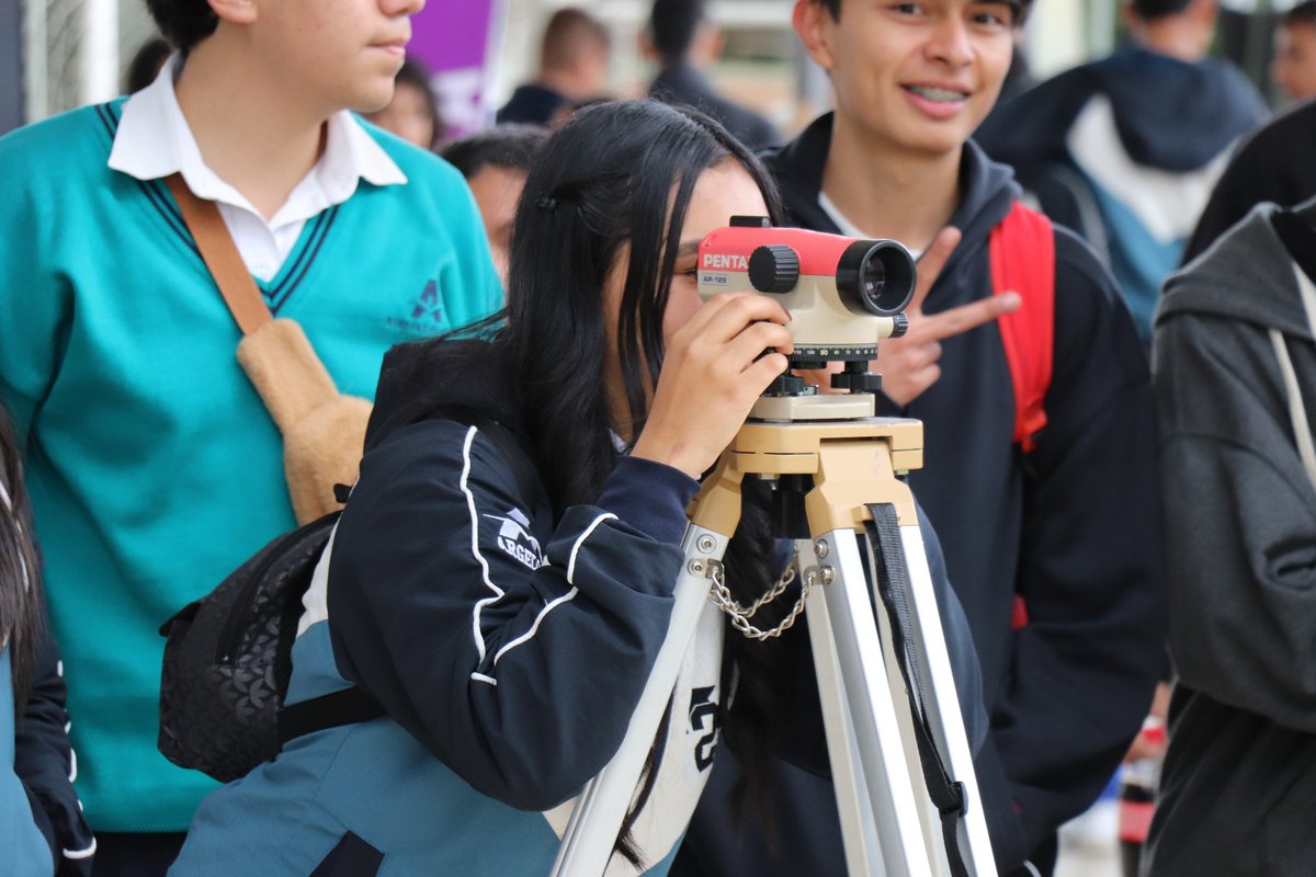 CONEXIA 2025 - Conecta, innova y transforma el mundo con inteligencia artificial.