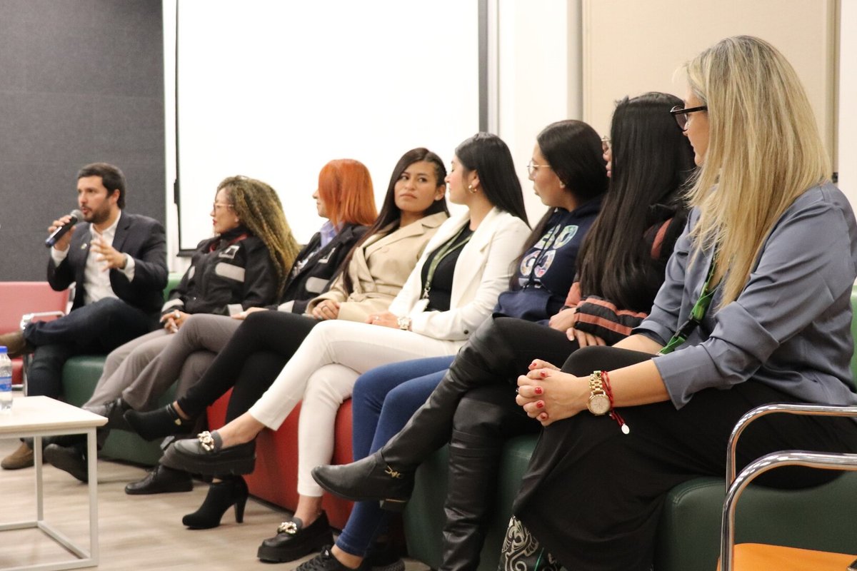 DIA DE LA MUJER LA ROLITA