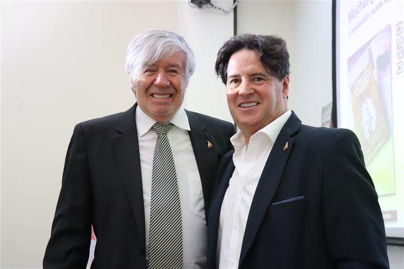 Lanzamiento del libro Conducción, Negociación y Seducción