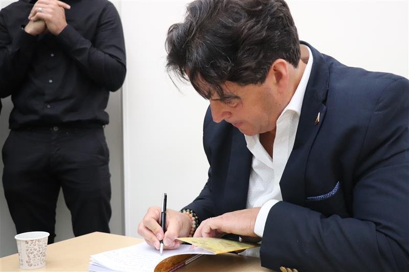 Lanzamiento del libro Conducción, Negociación y Seducción