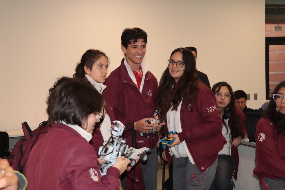 FOTOS TOUR STEM ESCUELA