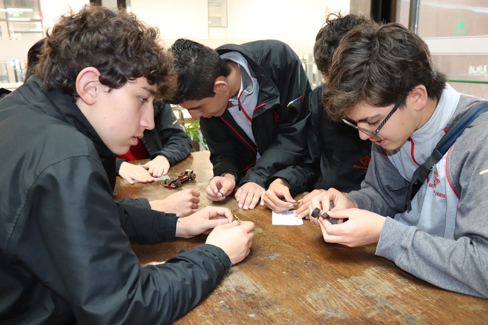 FOTOS TOUR STEM ESCUELA