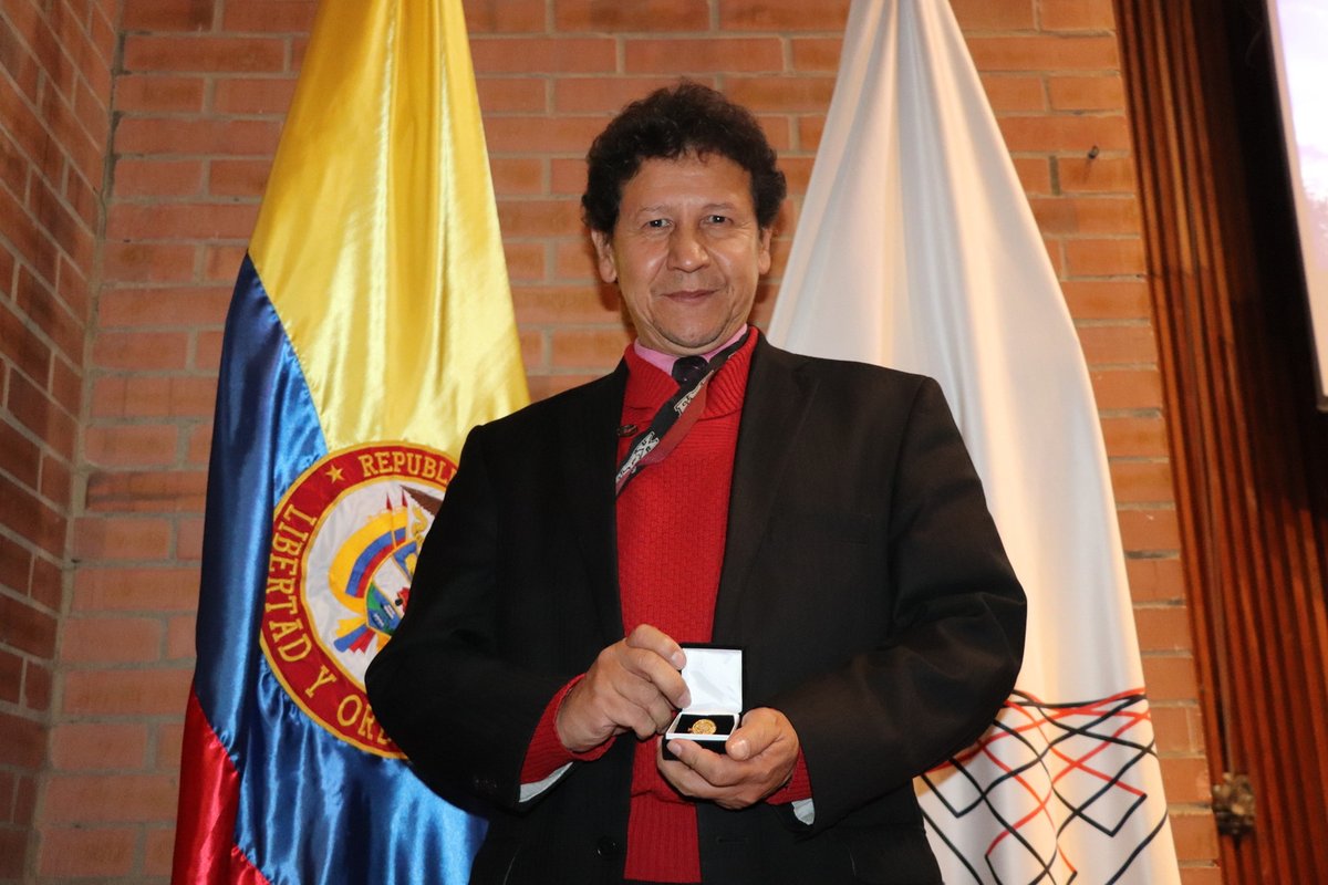 51 AÑOS