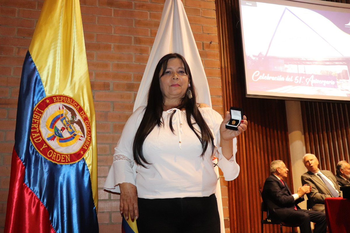 51 AÑOS
