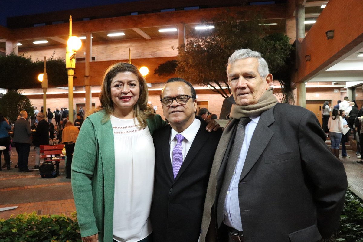 51 AÑOS