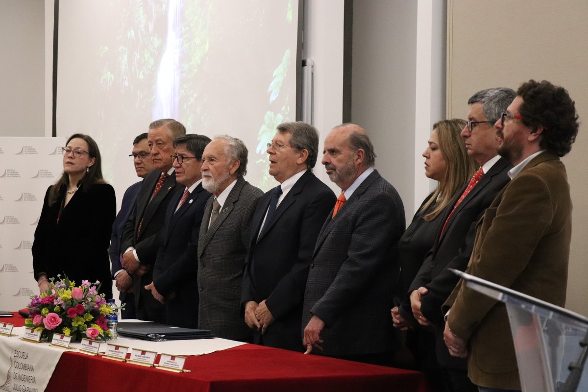 Grados primeros doctores de la Escuela