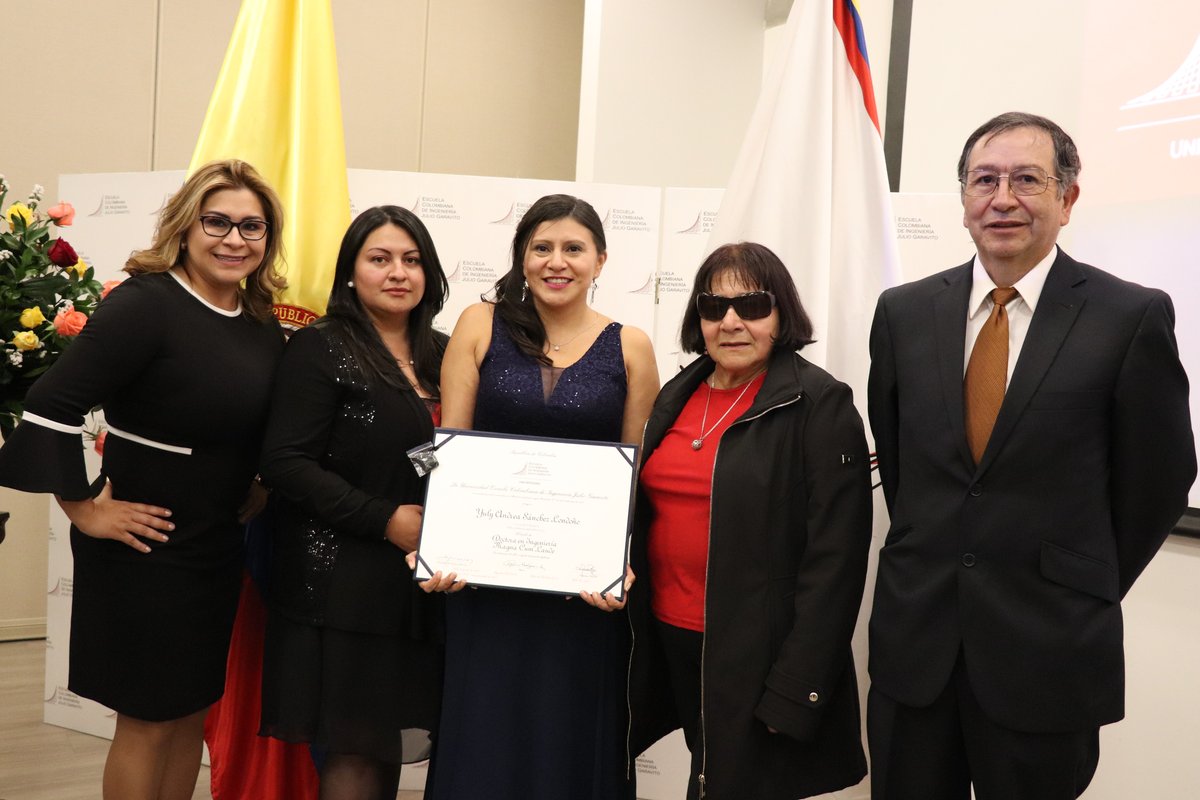 Grados primeros doctores de la Escuela
