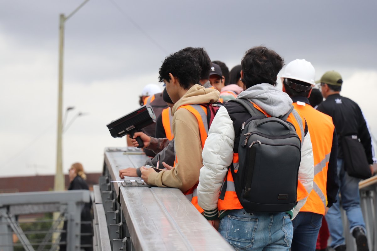Actividad de campo para estudiantes del Programa de Ingeniería Civil - Julio Garavito