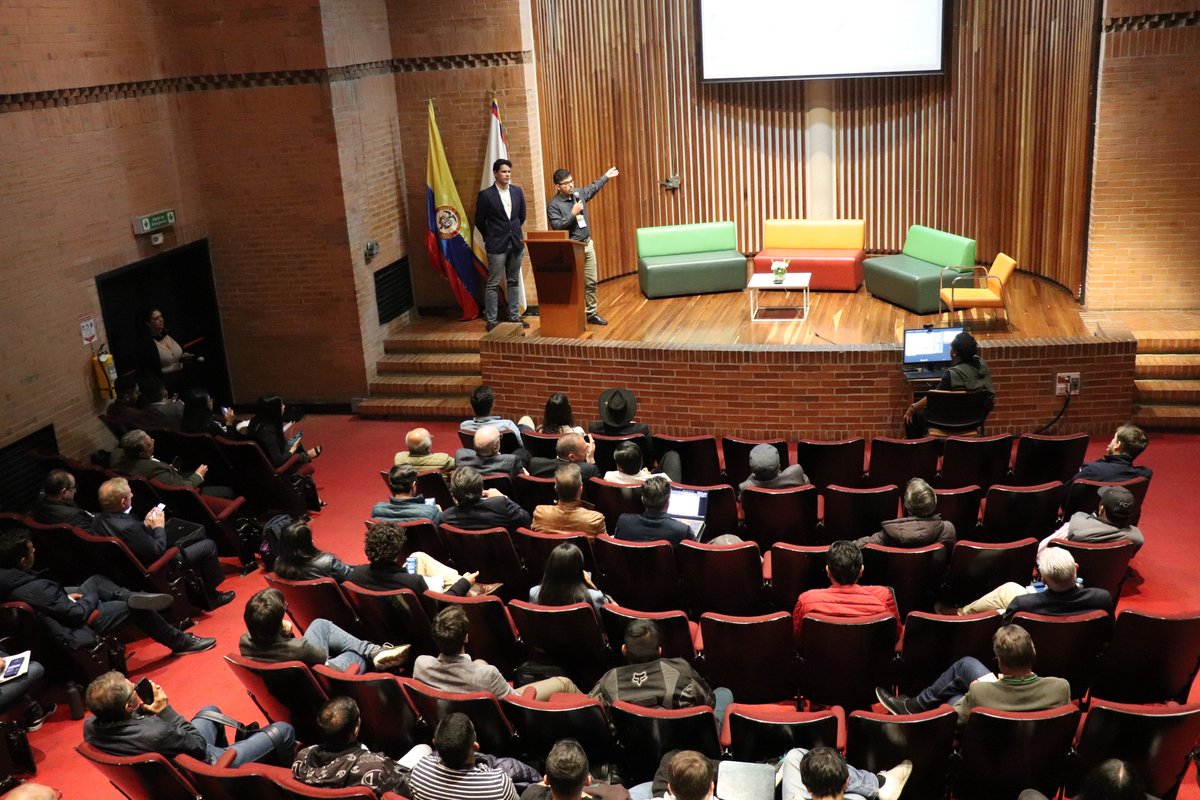 Jornada de Estudio de Pequeñas Centrales Hidroeléctricas - Julio Garavito