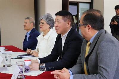 ESCUELA Y METRO LINEA 1