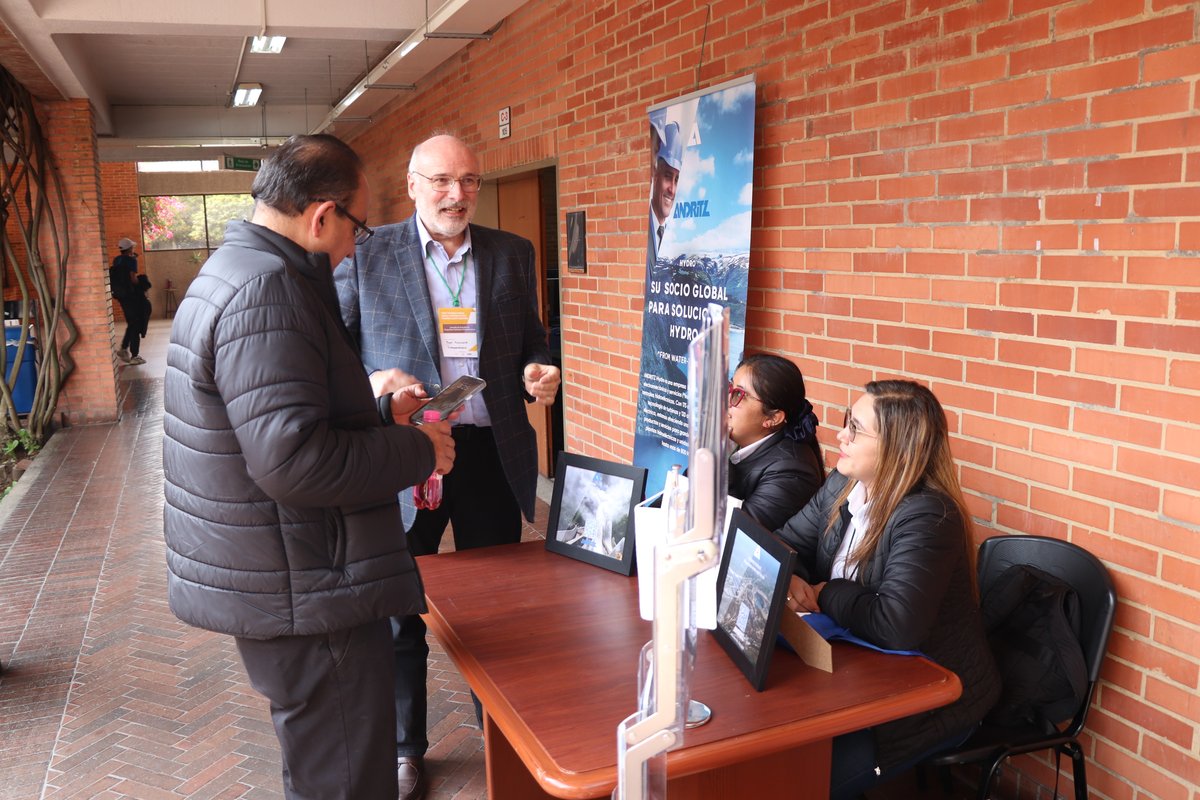 Jornada de Estudio de Pequeñas Centrales Hidroeléctricas - Julio Garavito