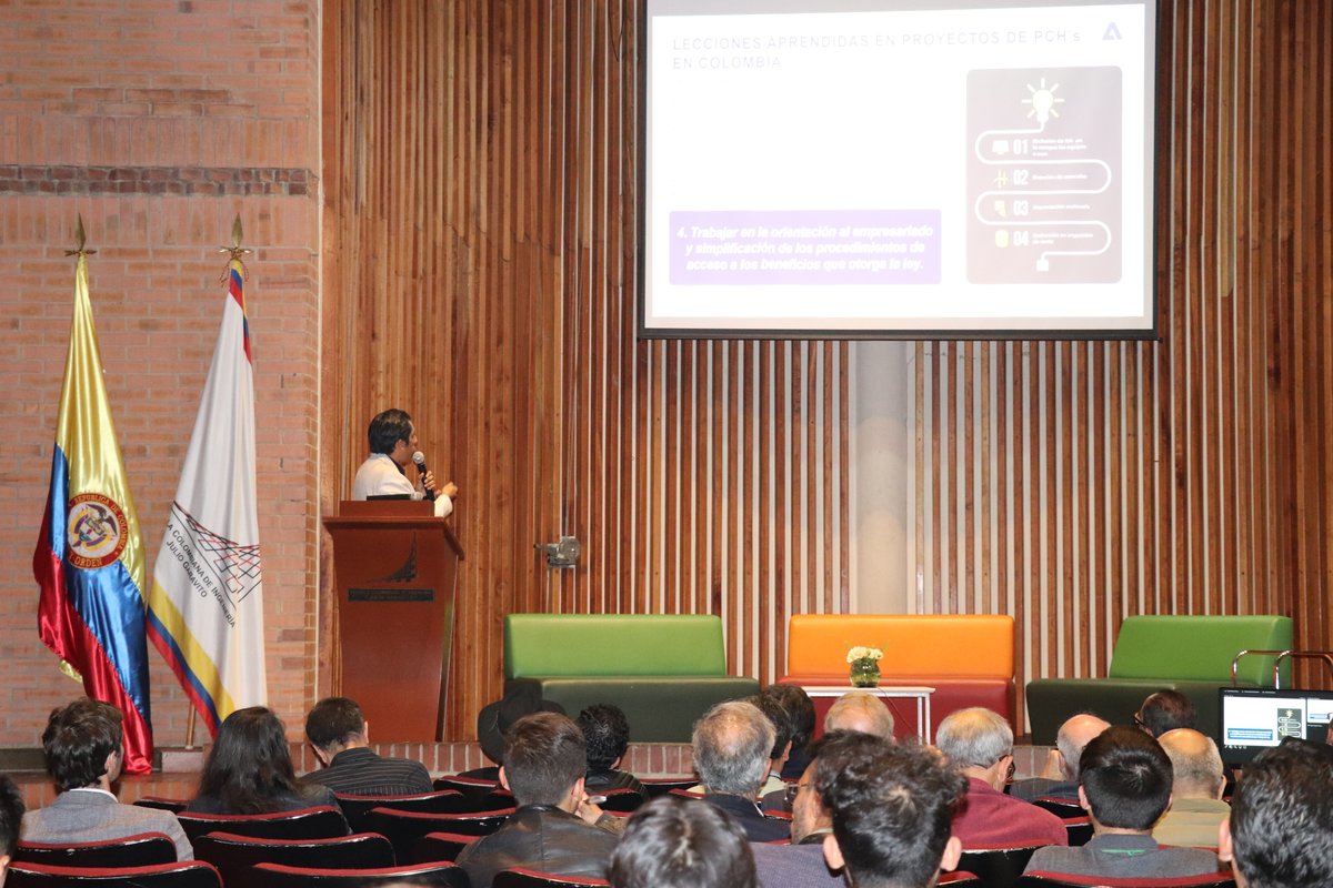 Jornada de Estudio de Pequeñas Centrales Hidroeléctricas - Julio Garavito
