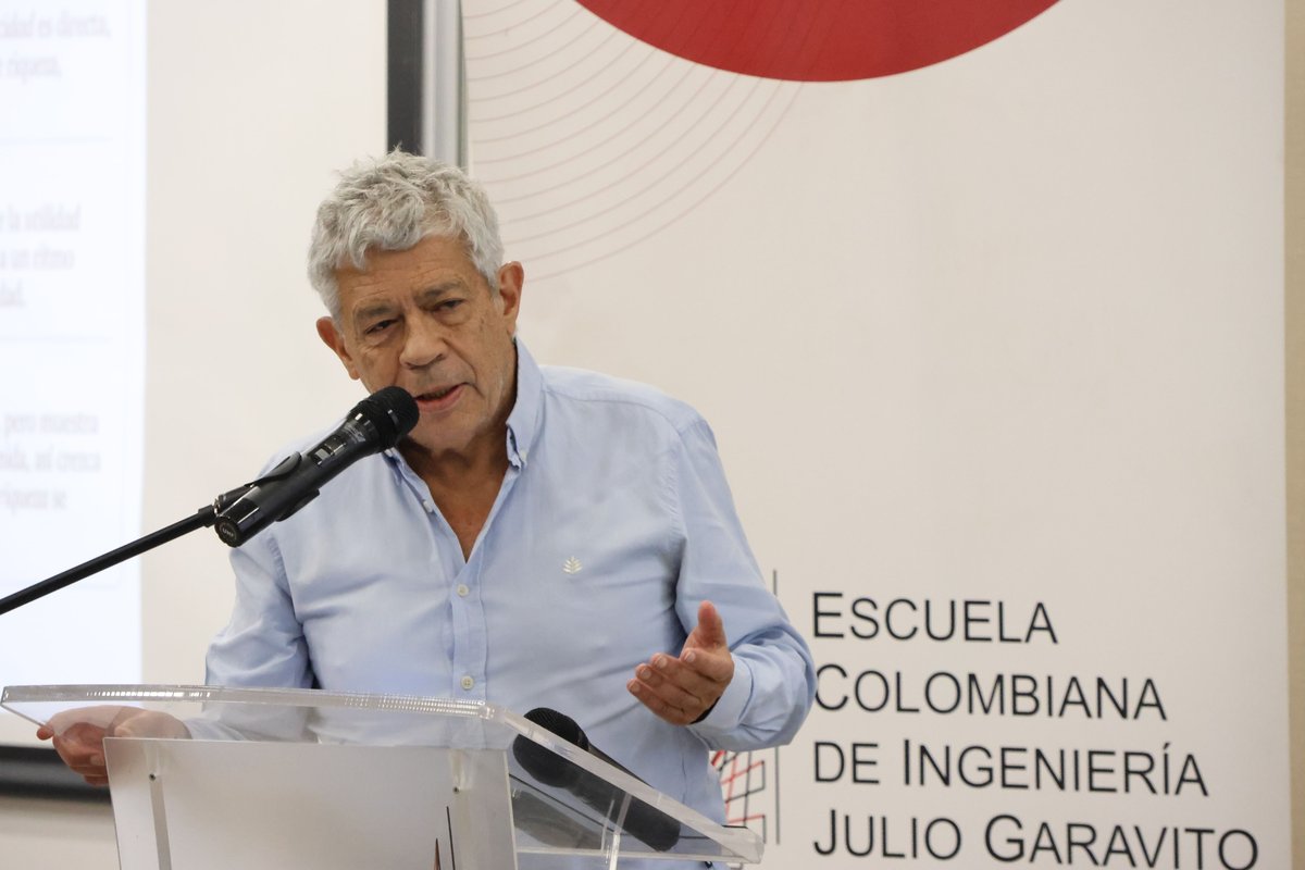 I CONGRESO DE POBREZA Y DESIGUALDADES EN TRANSFORMACIÓN - ECONOMÍA (13)