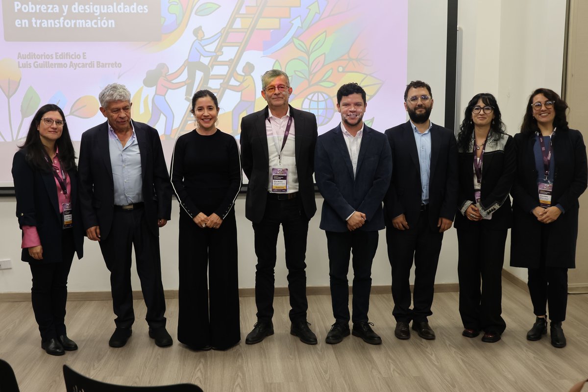 I CONGRESO DE POBREZA Y DESIGUALDADES EN TRANSFORMACIÓN - ECONOMÍA (5)