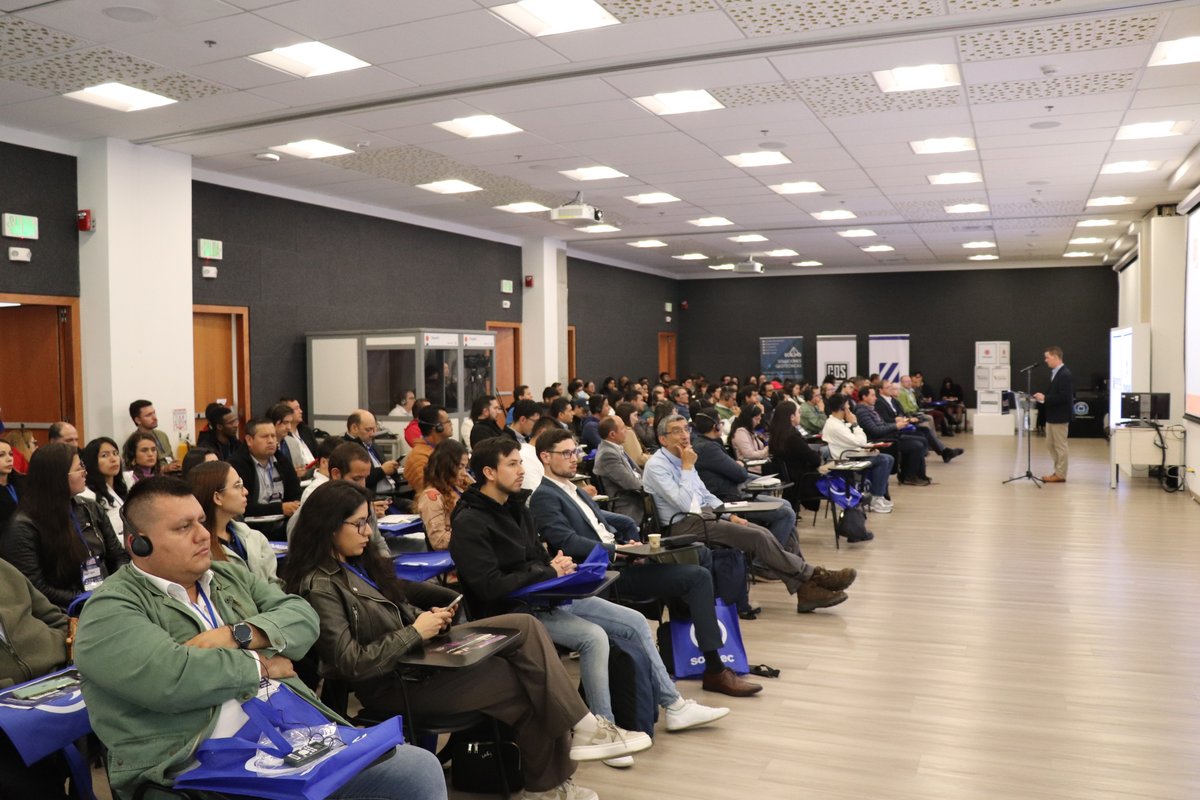 I SEMINARIO INTERNACIONAL DE GEOTECNIA (12)