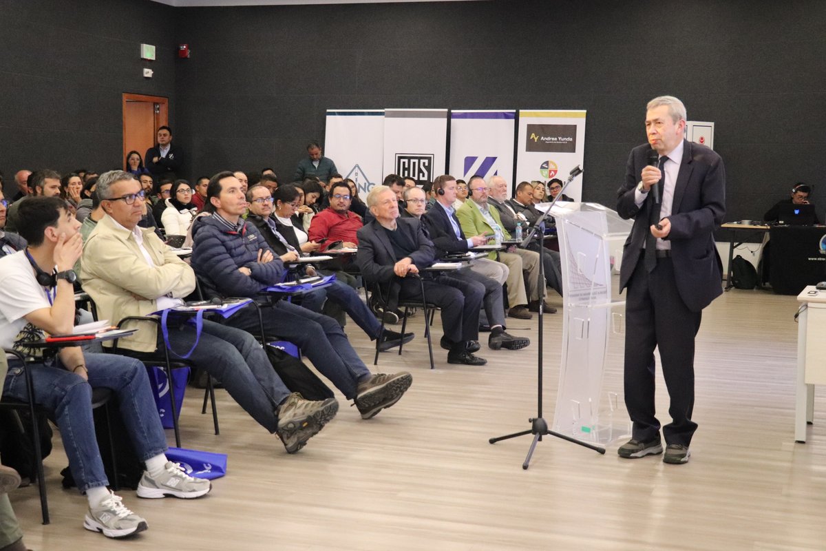 I SEMINARIO INTERNACIONAL DE GEOTECNIA (20)