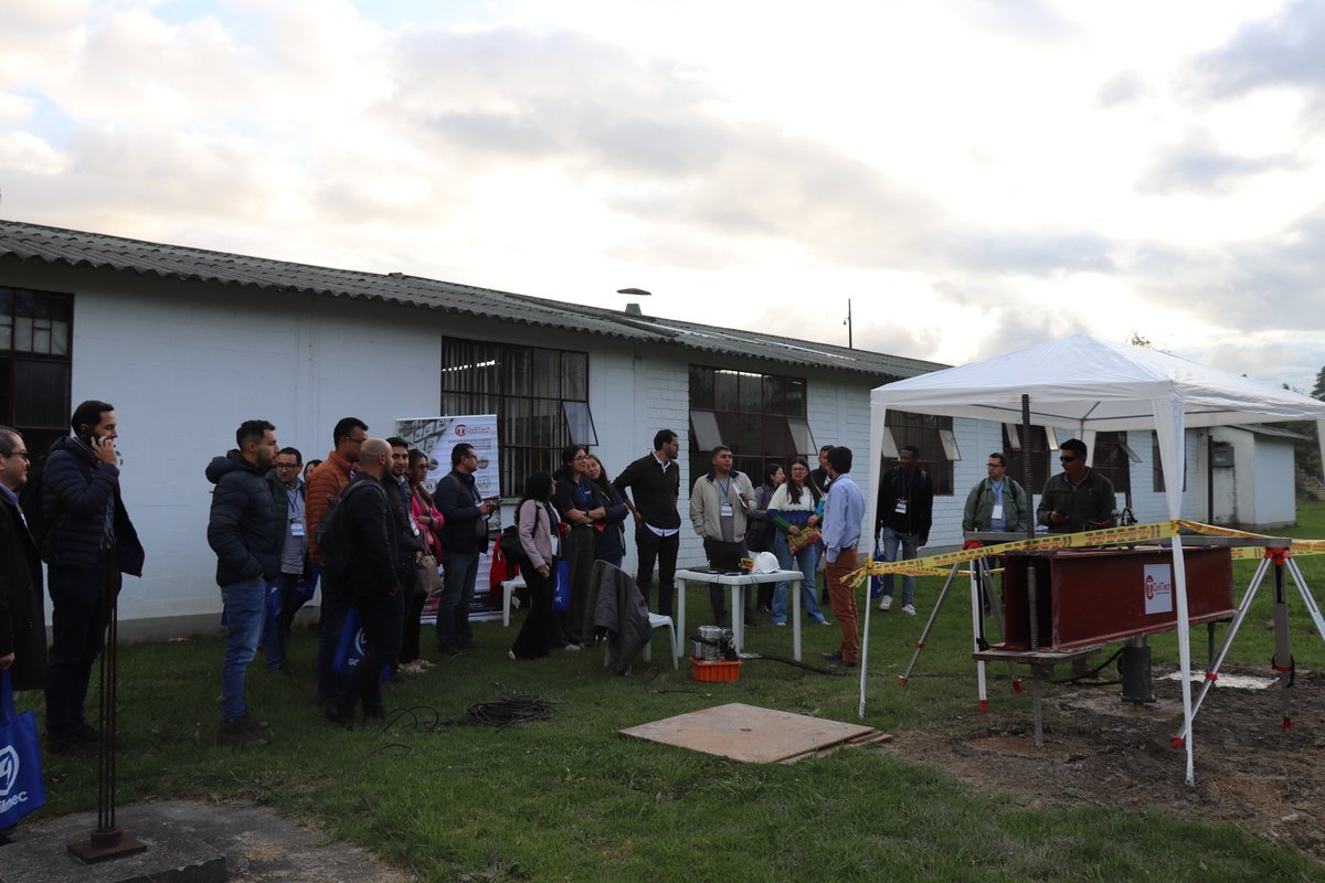I SEMINARIO INTERNACIONAL DE GEOTECNIA (34)