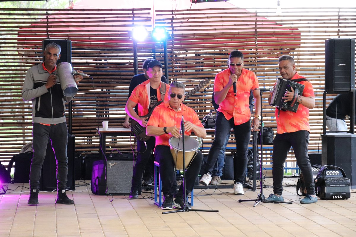 Industrial 30 años (27)