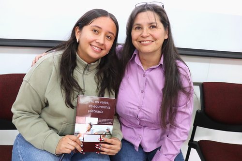 LANZAMIENTO_ LIBRO_ECONOMIA PLATEADA (64).JPG
