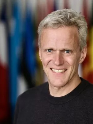 LARS STRUPEIT