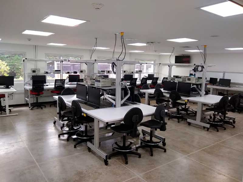 Laboratorio de Bioinstrumentación (U. Rosario).jpg