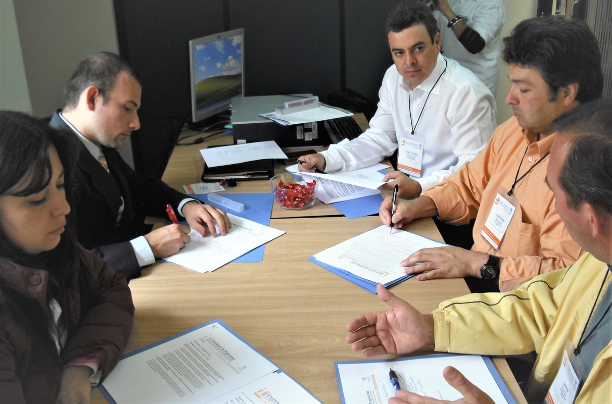 MESAS DE TRABAJO (2).JPG