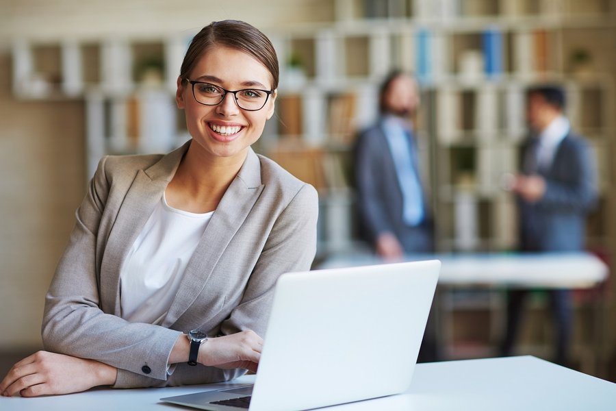 Mujer profesional 1.jpg