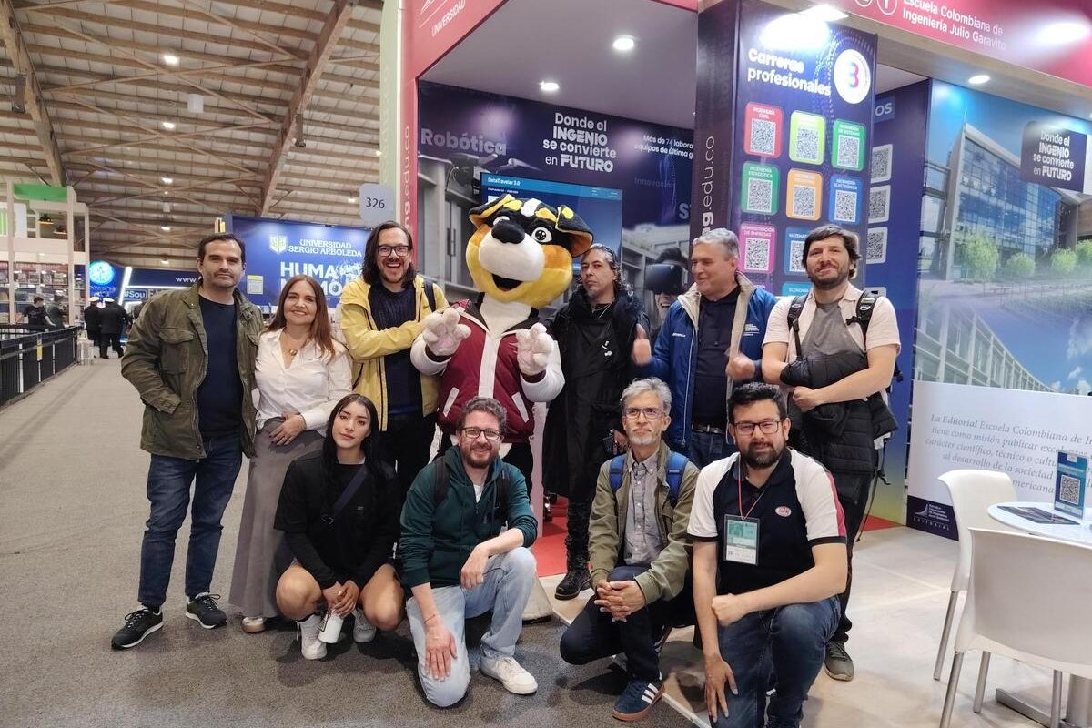 FOTOS FERIA DEL LIBRO