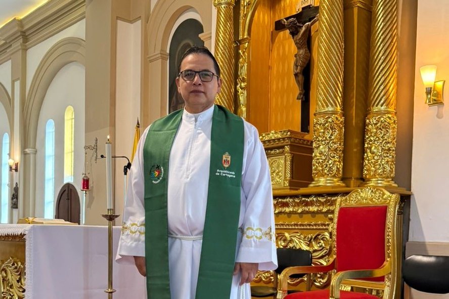 PADRE WILLIAM CANO