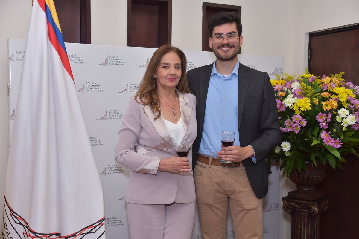 MIEMBROS ADHERENTES DEL CLAUSTRO 2025-2033