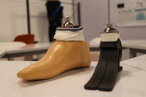 PRÓTESIS TRANSTIBIAL PASIVA