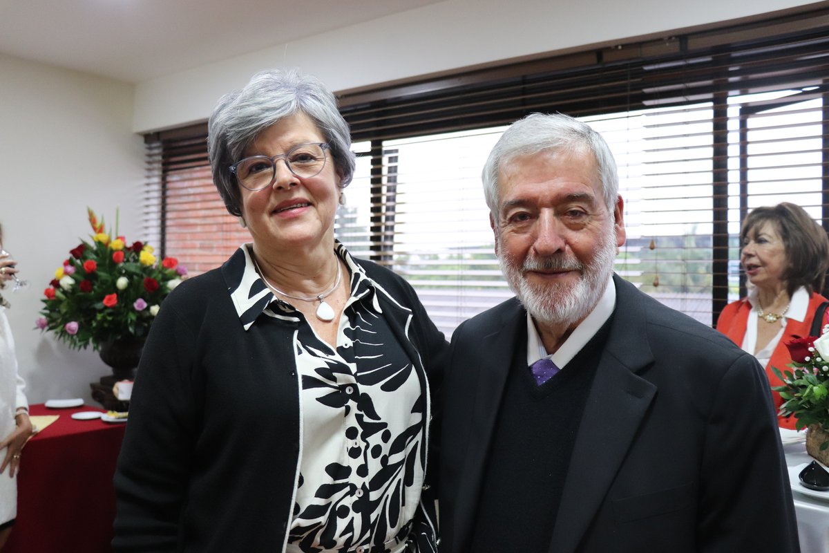 Profesor Emérito y Doctorado Honoris (37)