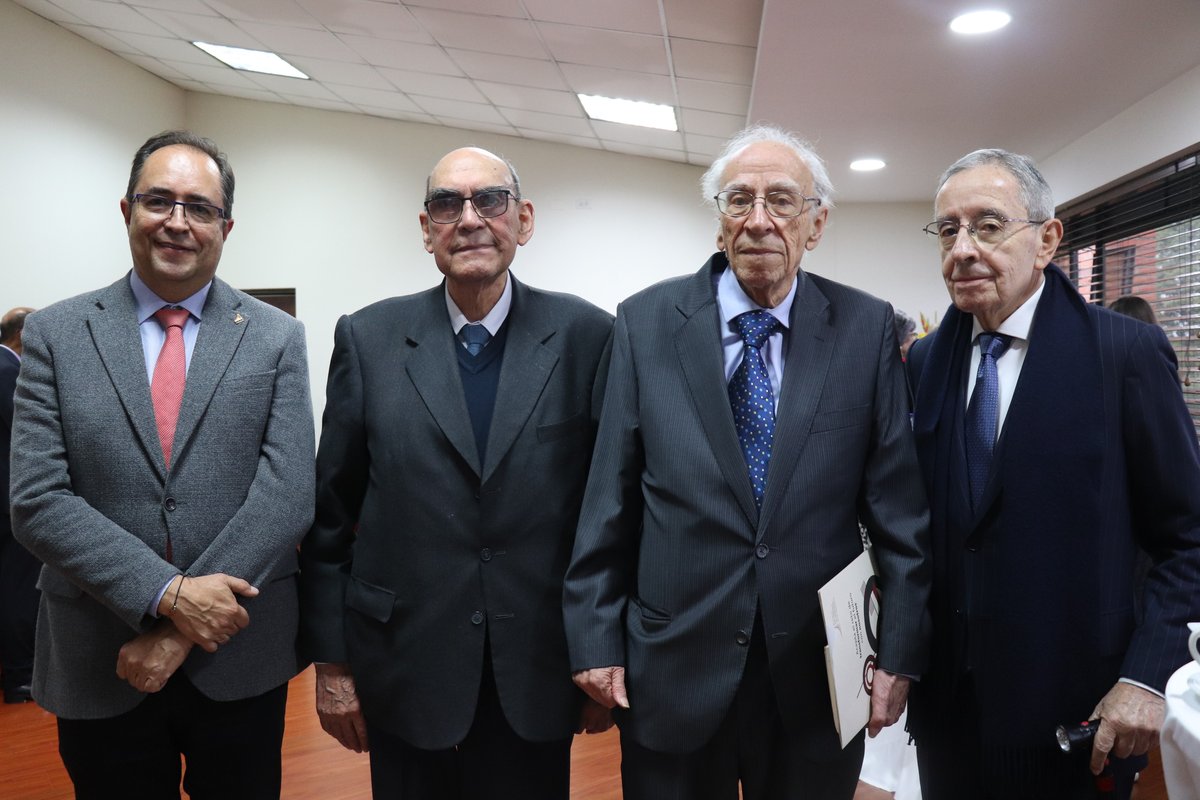 Profesor Emérito y Doctorado Honoris (41)