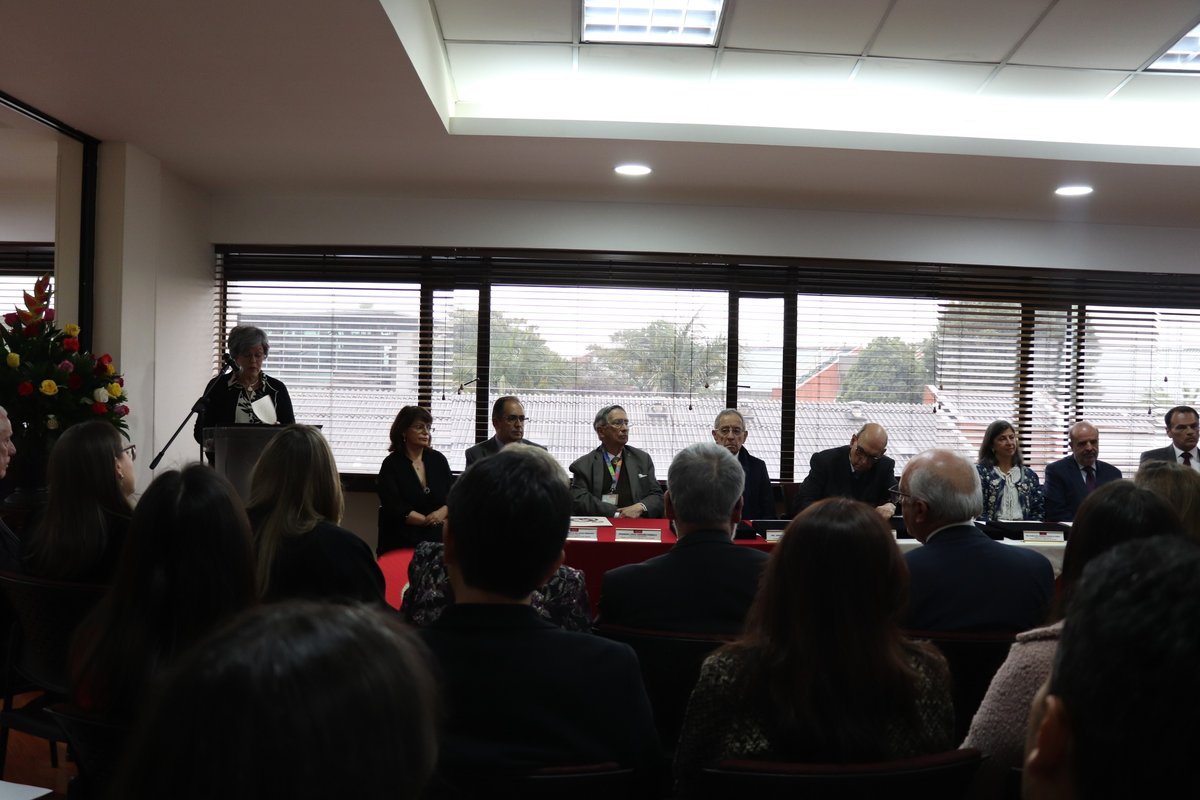 Profesor Emérito y Doctorado Honoris (4)