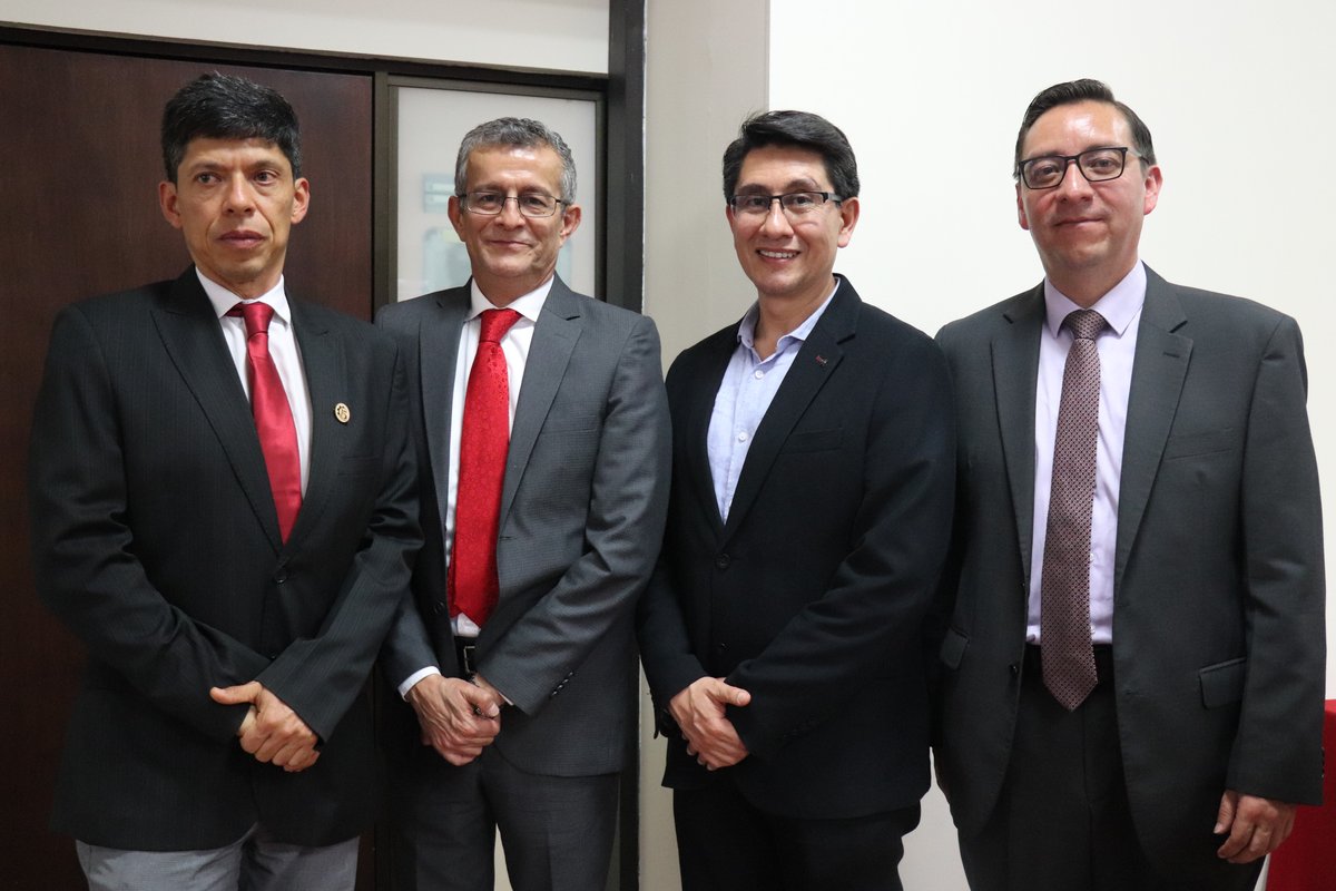 Profesor Emérito y Doctorado Honoris (43)