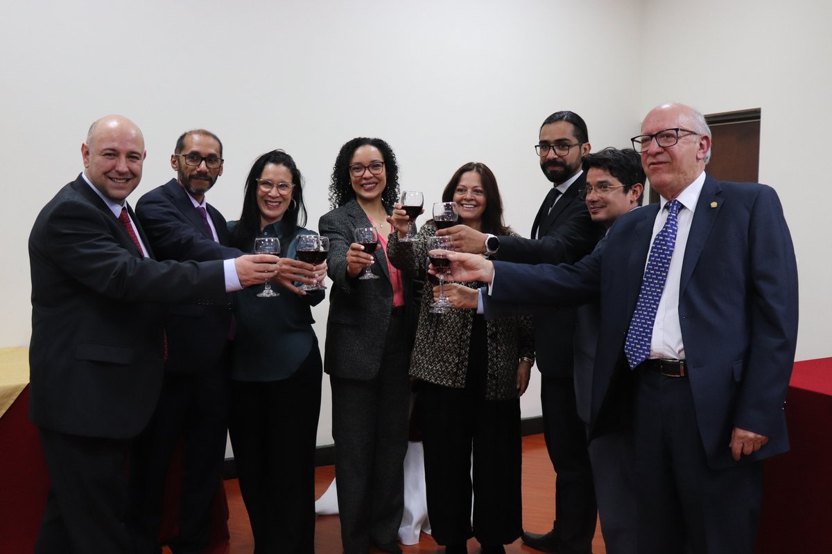 Profesor Emérito y Doctorado Honoris (38)