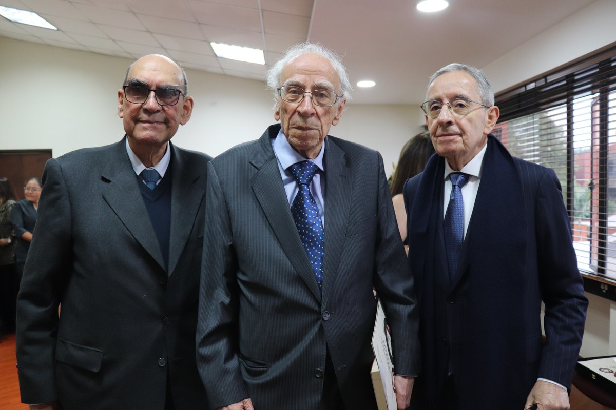 Profesor Emérito y Doctorado Honoris (40) Sarmiento, Palomino y García López
