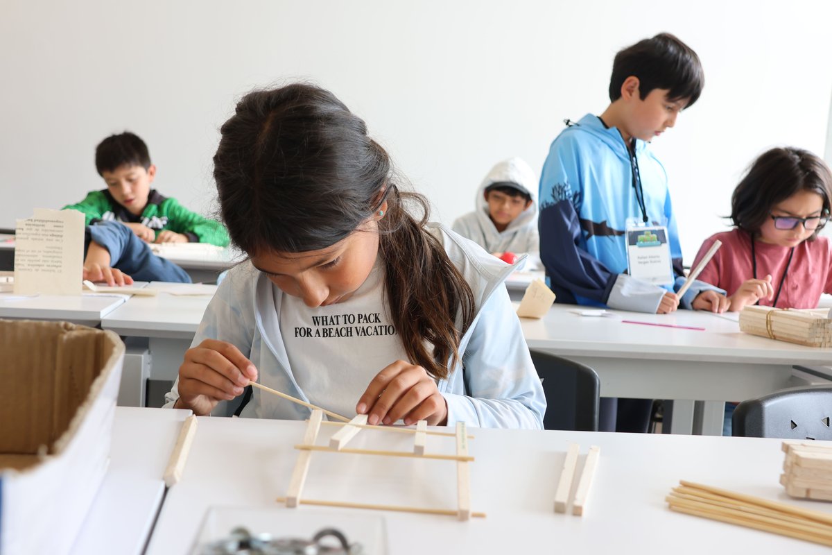 THE MAKER - UNIVERSIDAD ESCUELA COLOMBIANA DE INGENIERÍA JULIO GARAVITO (14)