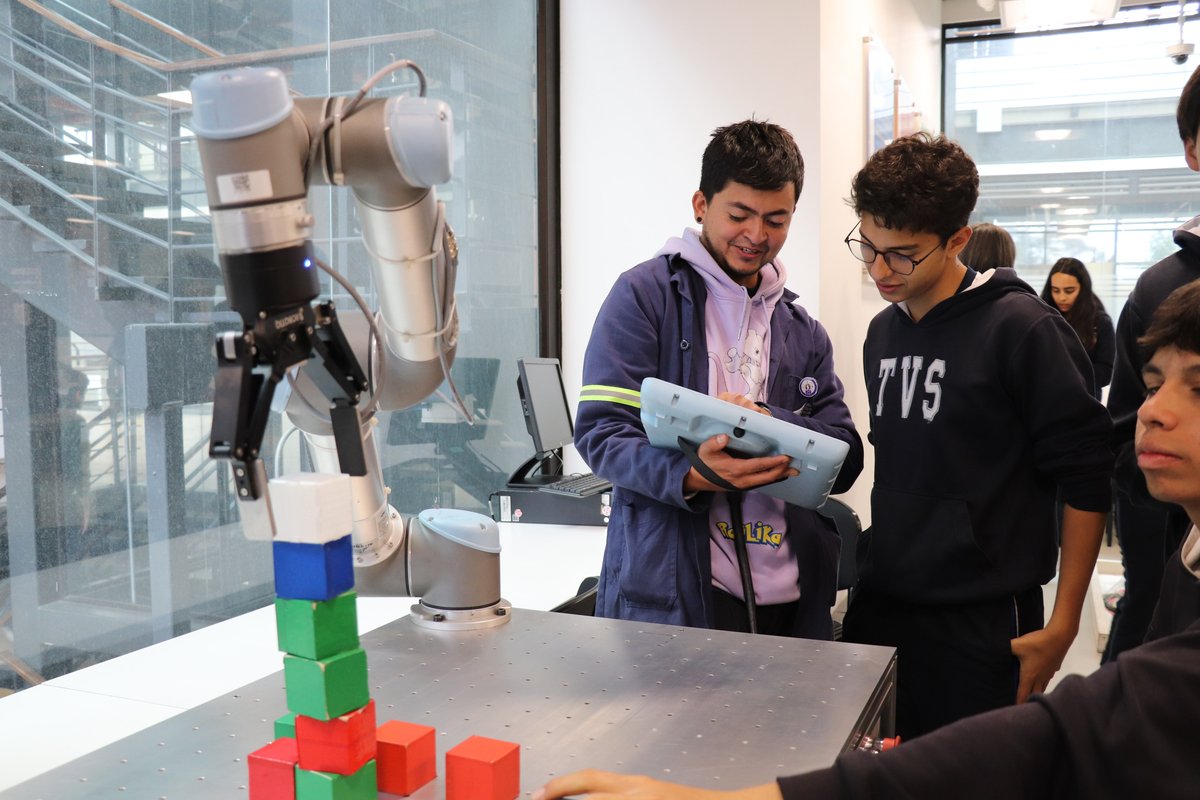 TOUR DE LA CIENCIA Y LA TECNOLOGÍA 2025-1 (16)
